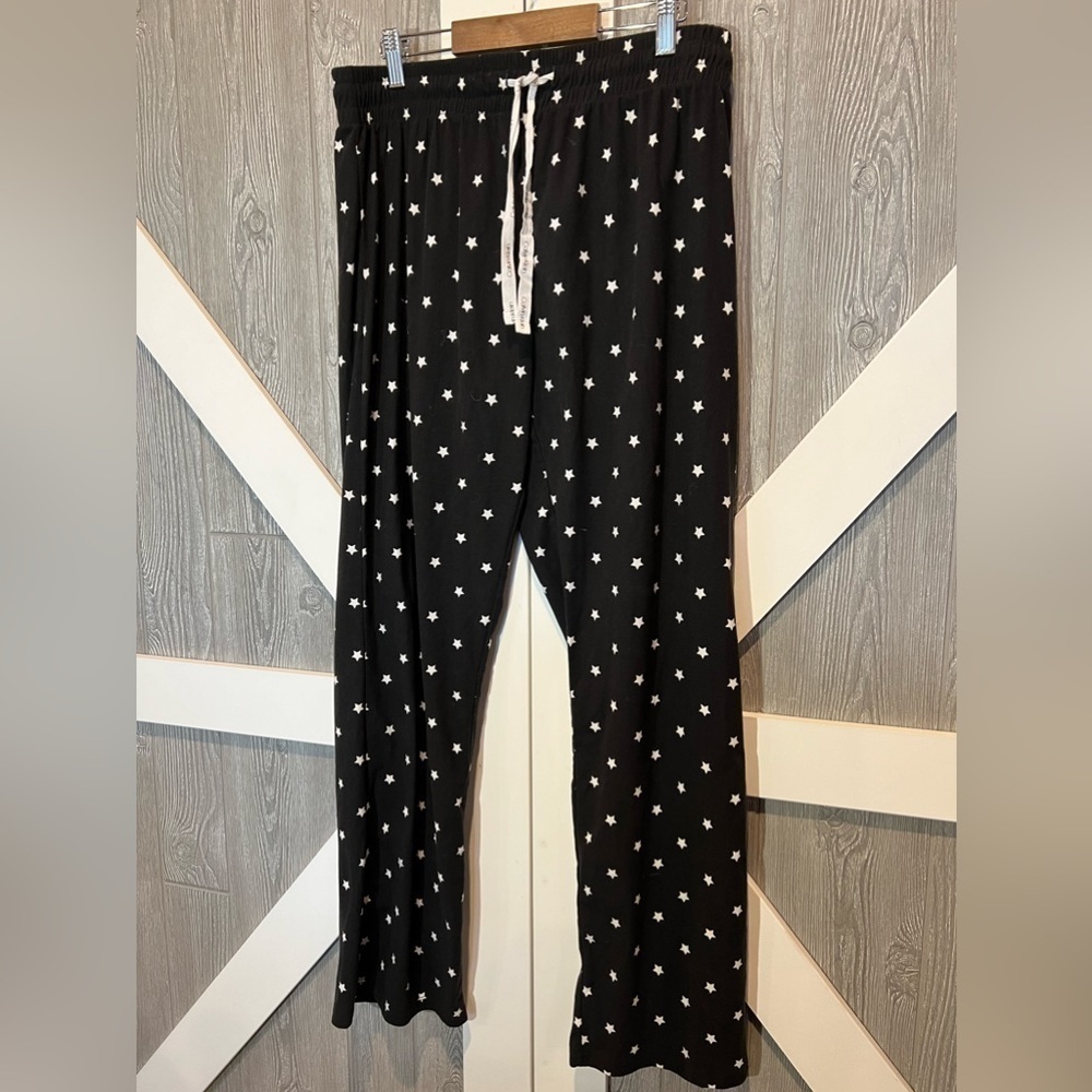 BAG293. Calvin Klein Sleepwear Stars Over Black Medium